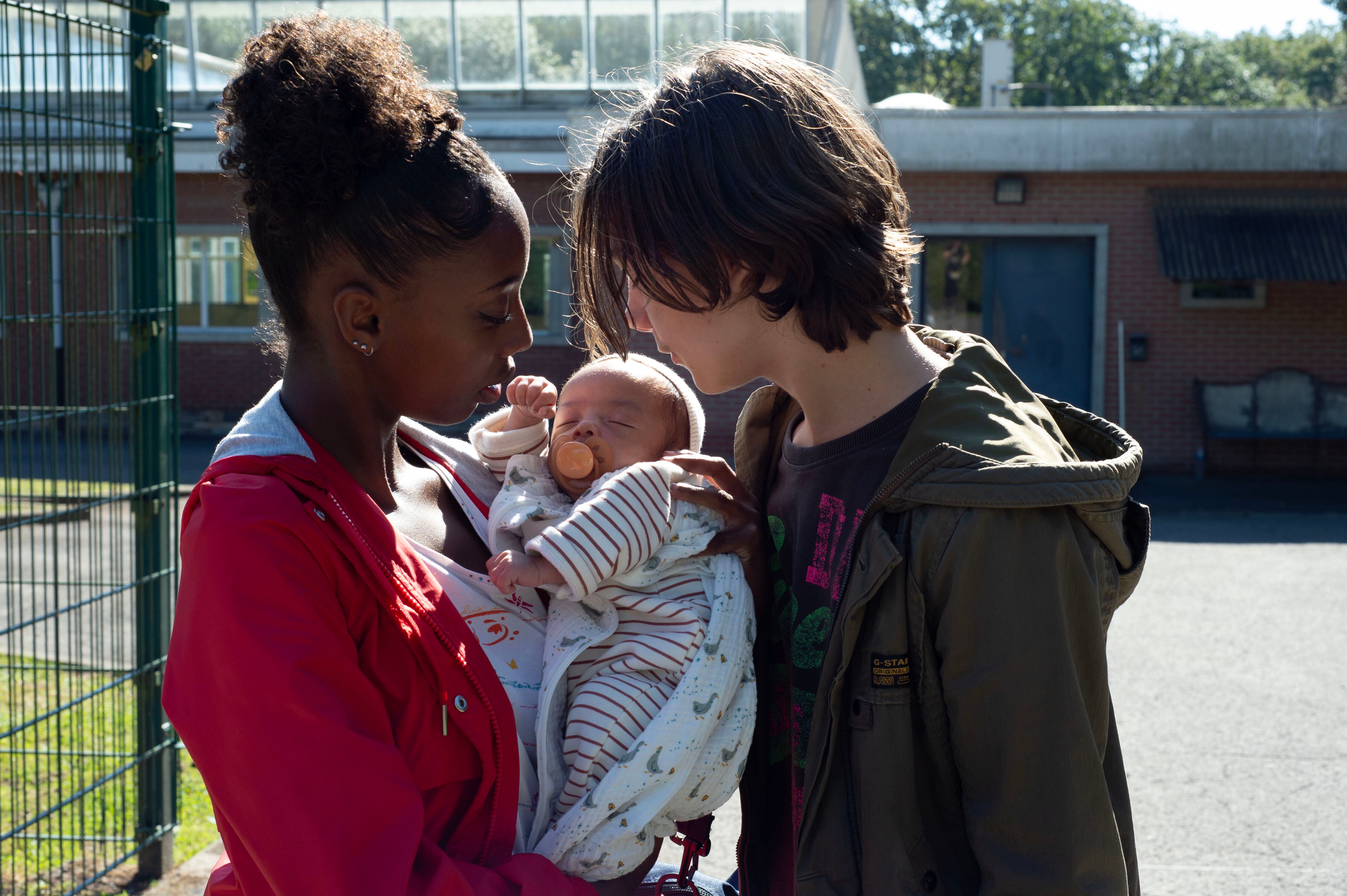 Fotograma de 'Jeunes mères' de los Dardenne