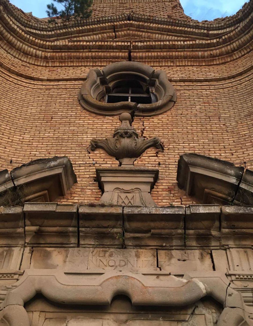 La parte más valiosa de la fachada de la Ermita de los Remedios de Sesma