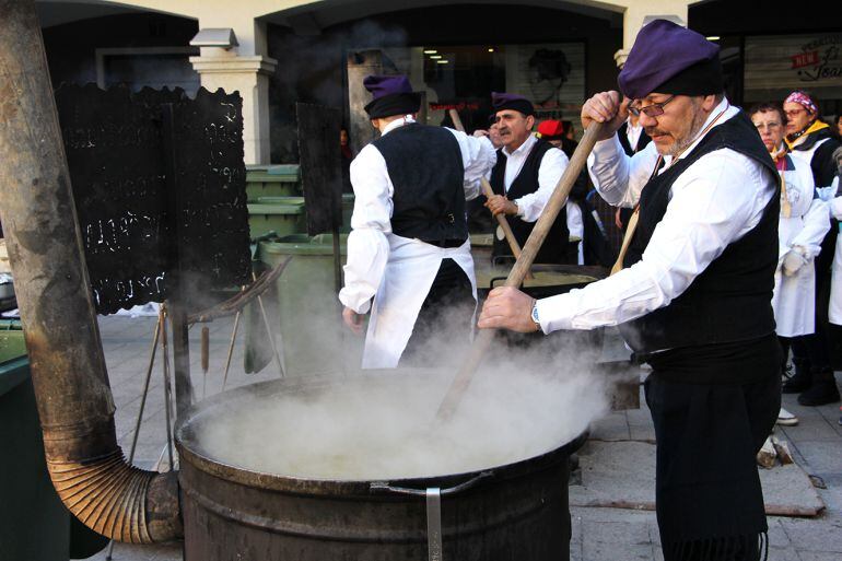 Preparació de l'escudella a Andorra la Vella.