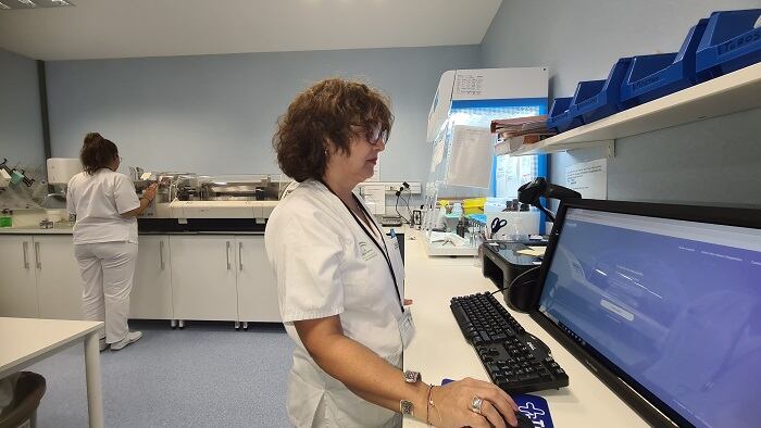 Una enfermera del Hospital de La Línea