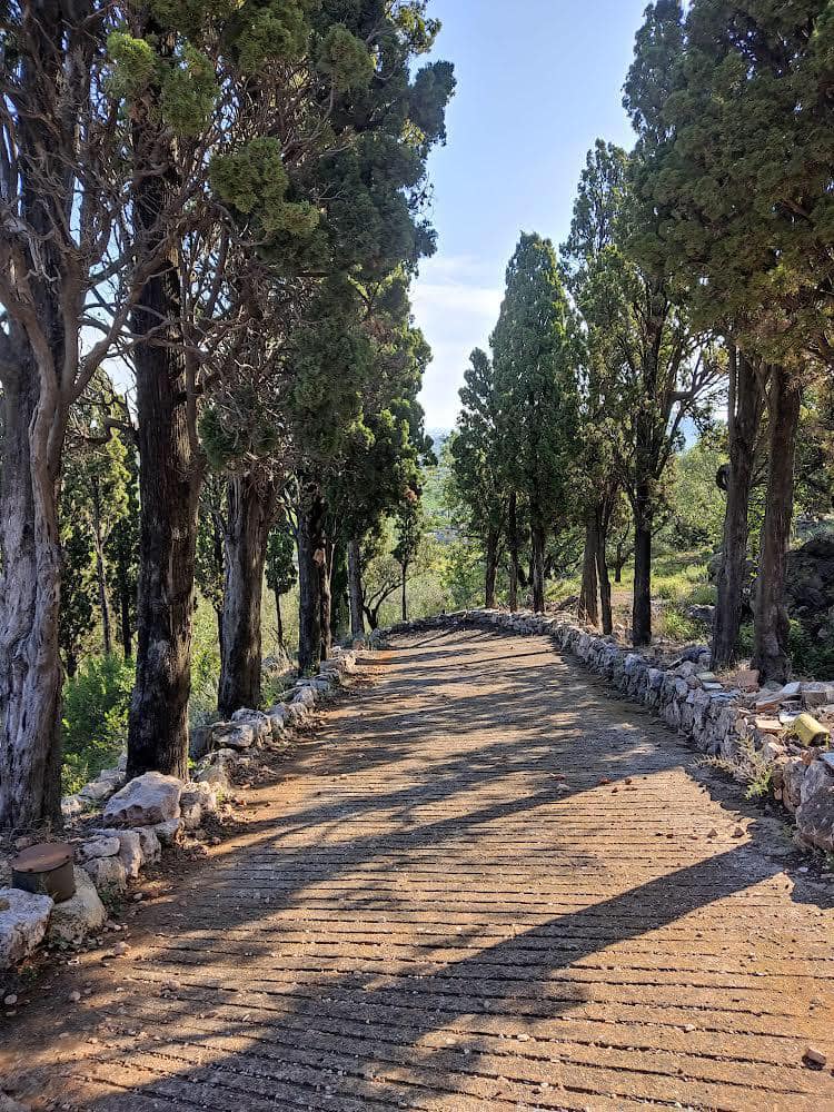 Calvario de la ermita de Potries.