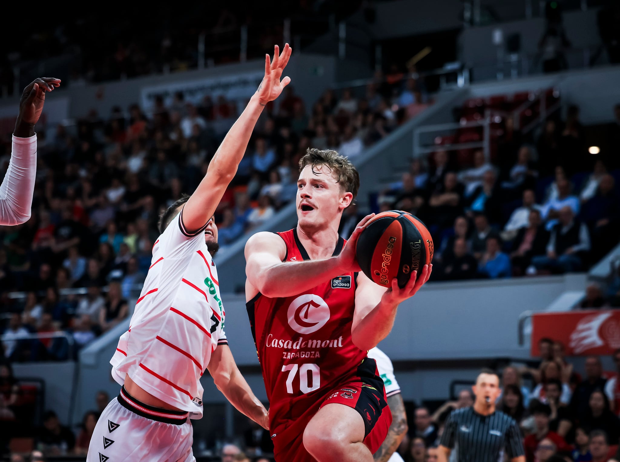 Finn Delany, en una acción del último partido de la temporada ante el Granada