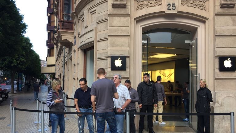 Foto de archivo de la tienda Apple en Valencia