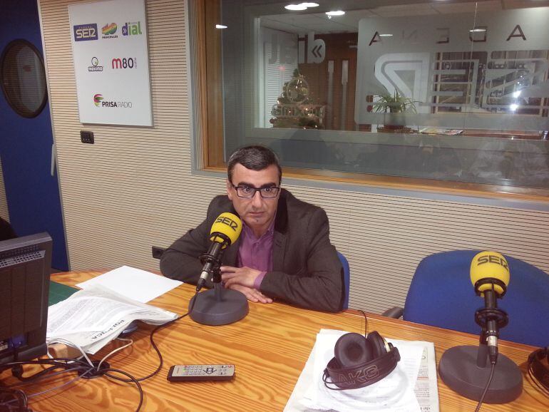 El concejal del PSC, Javier Abreu en Radio Club Tenerife. 