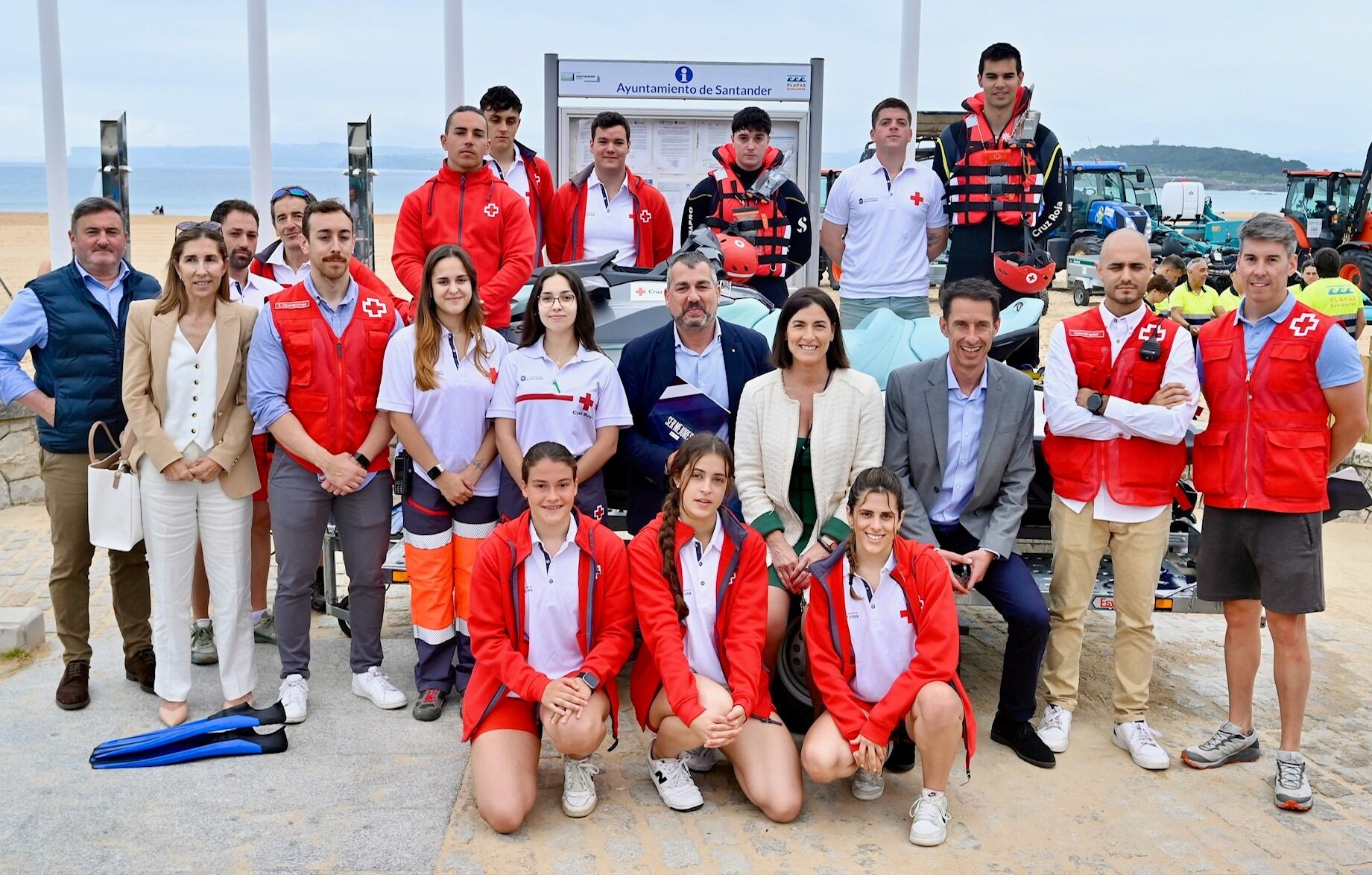 Presentación de la campaña de salvamento y socorrismo para este verano en Santander.