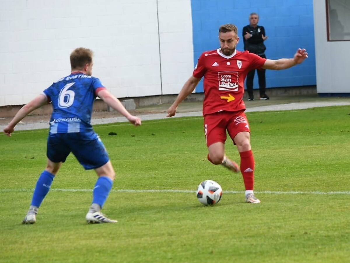 El Compos perdona y cae