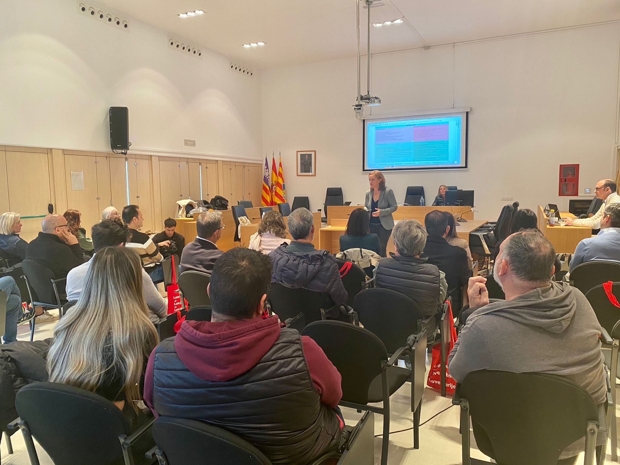 Imagen de la presentación del barómetro