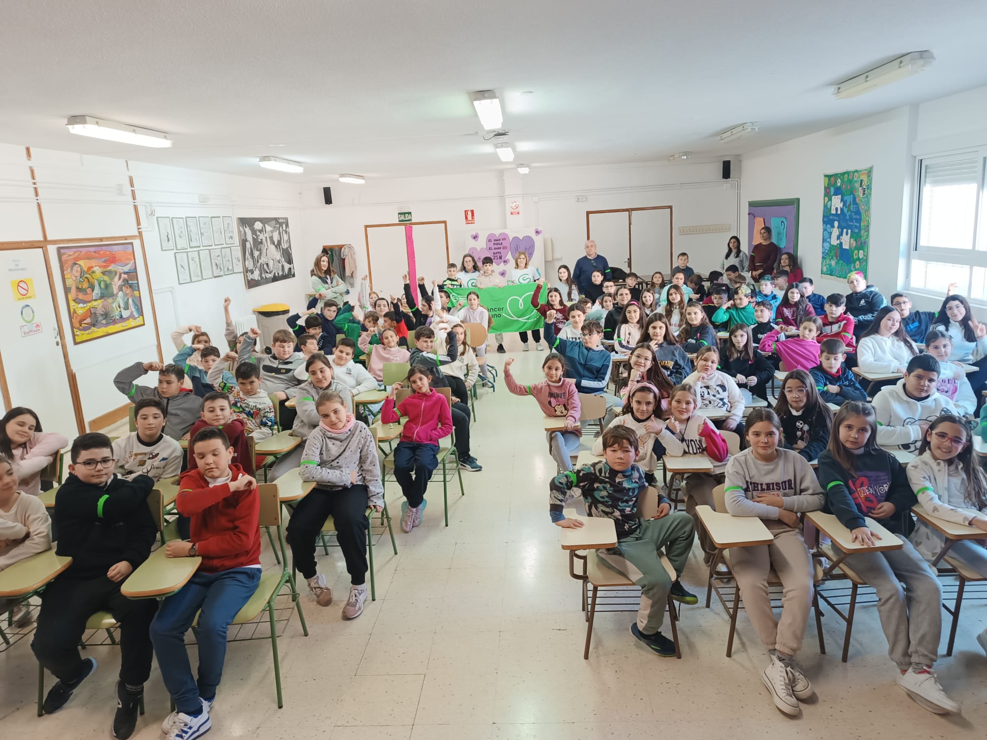 Celebración del &#039;Día Contra el Cáncer&#039; en el colegio Arroquia-Martínez