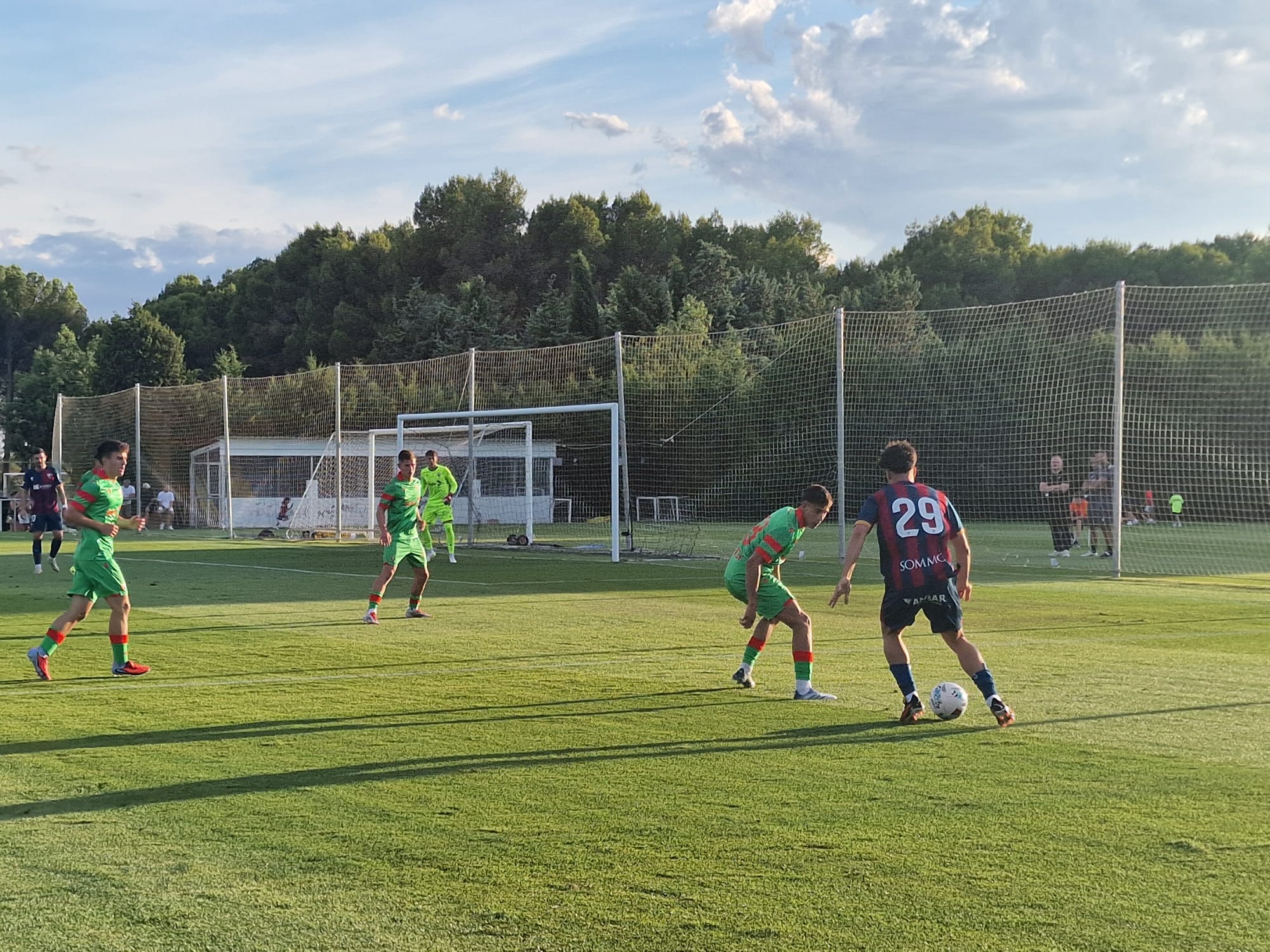 La SD Huesca se impuso al Osasuna Promesas en la Base Aragonesa de Fútbol