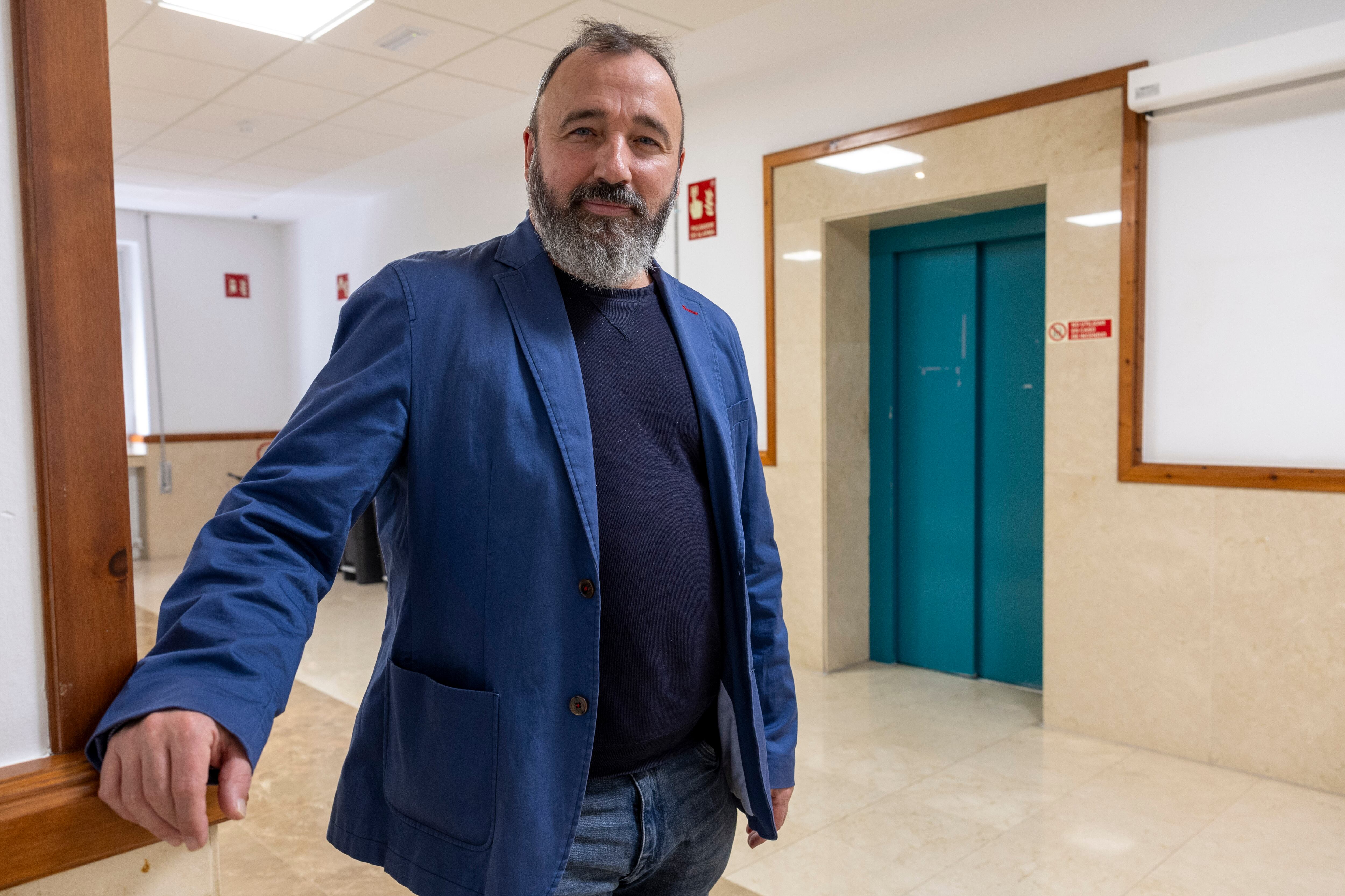 La última gran catástrofe natural del siglo XX en España se vivió en el campin Las Nieves de Biescas (Huesca) el 7 de agosto de 1996, donde una riada arrasó la vida de 87 personas y dejó 186 heridos, y supuso "un antes y un después" en la atención, también psicológica, de los afectados, rememora en una entrevista con EFE el presidente del Colegio de Profesional de Psicología de Aragón, Santiago Boira. EFE/Javier Cebollada