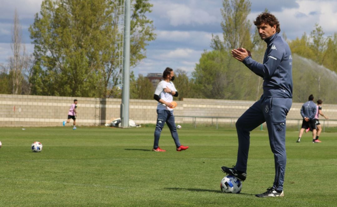 Idiakez espera una positiva reacción de su equipo en Zamora