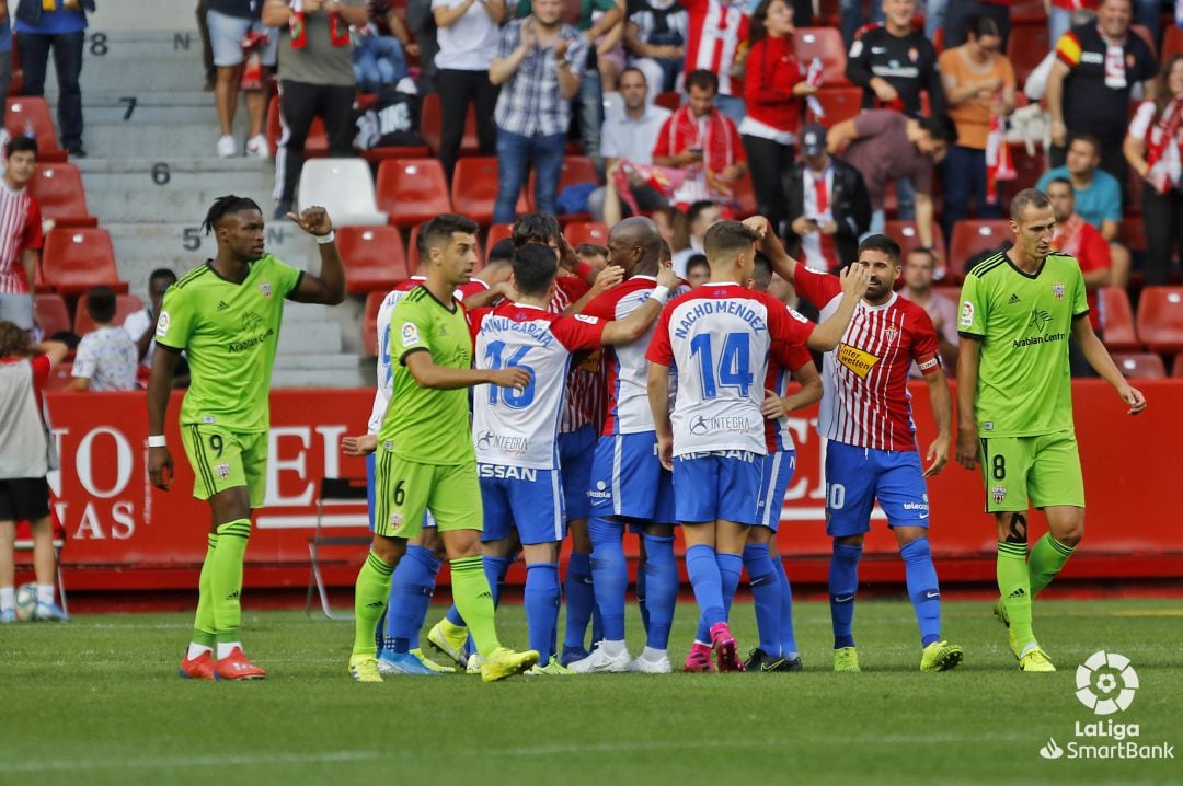 Tristeza del Almería y alegría del Sporting. 