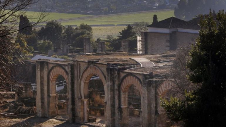 Vista general del Gran Pórtico del Conjunto Arqueológico de Medina Azahara.