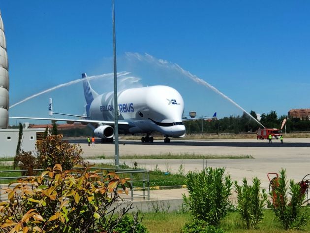 El BelugaXL, recién aterrizado en Getafe.