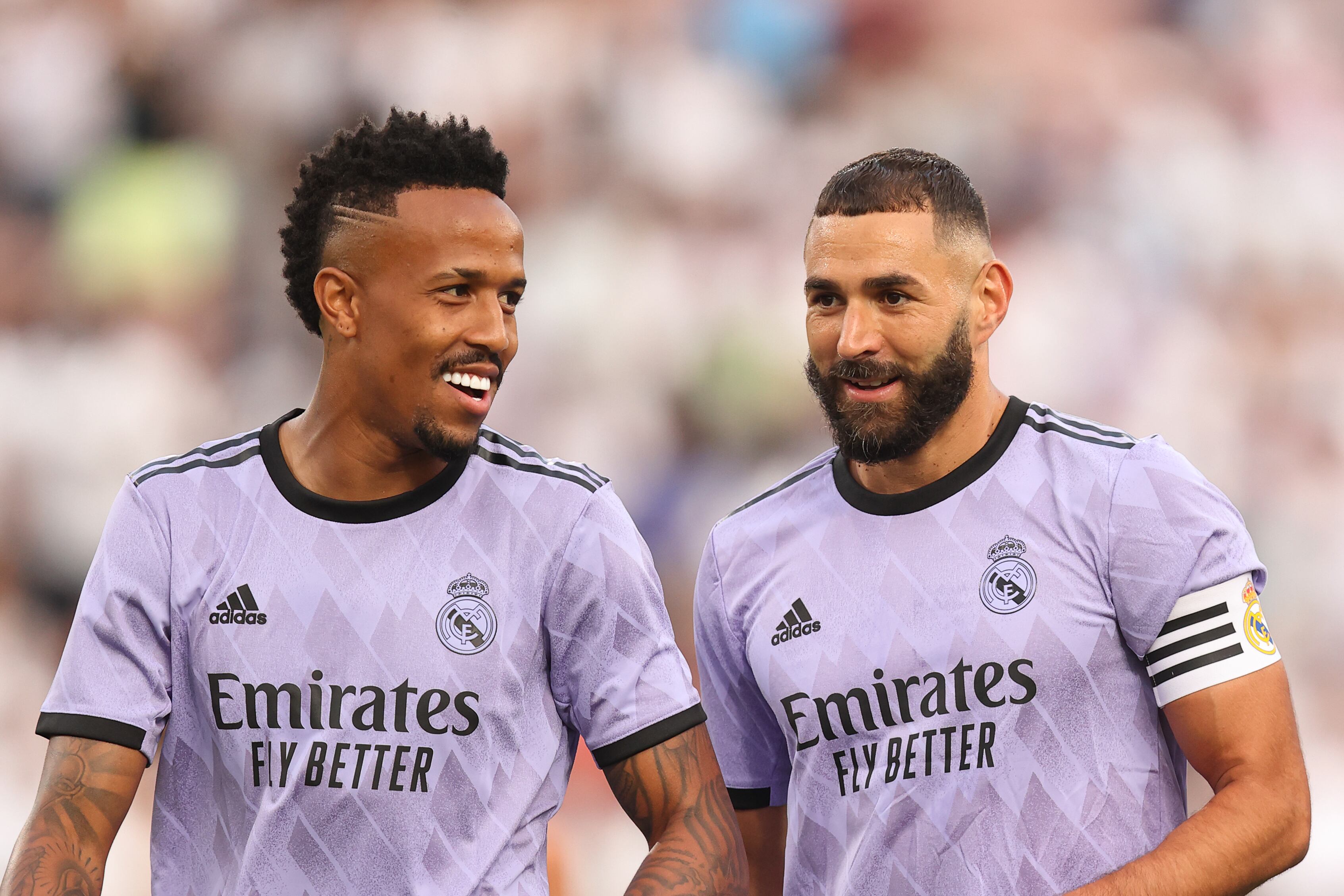 Militao y Benzema durante el partido contra la Juve