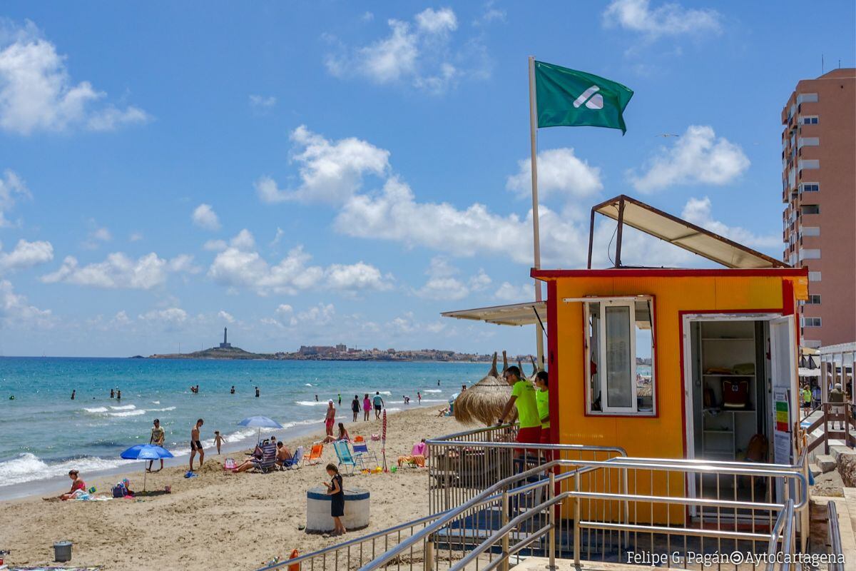 Puesto de socorrismo en la playa de Las Sirenas