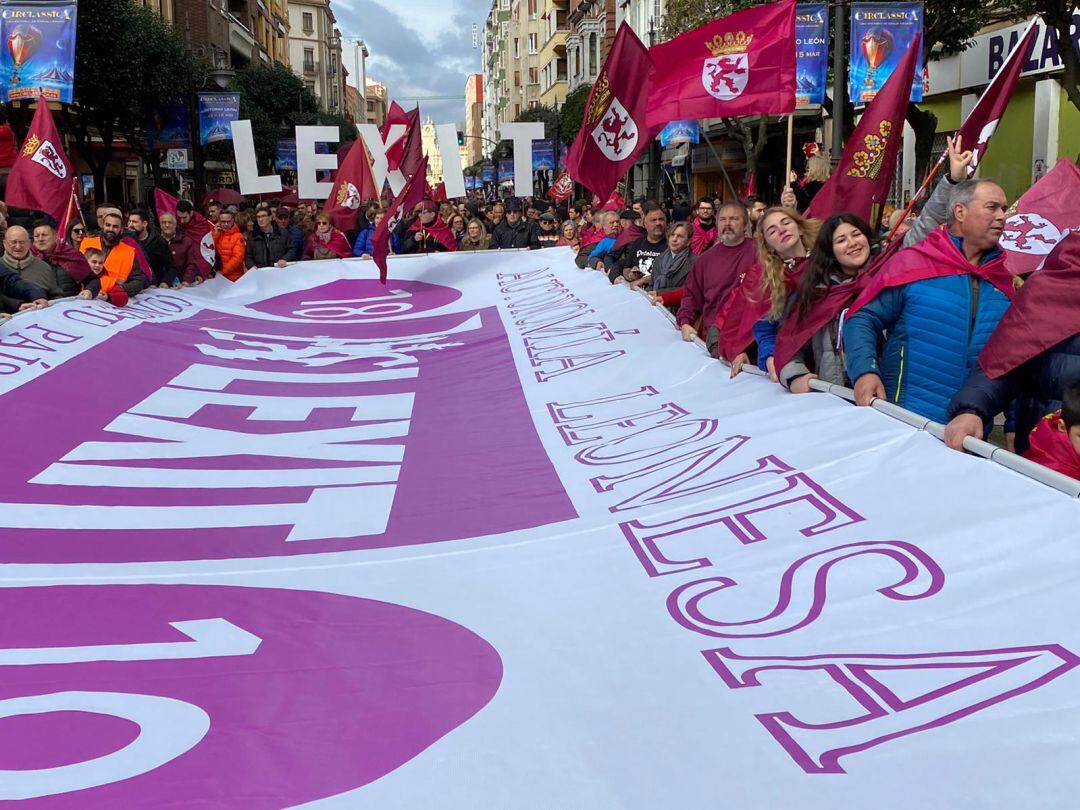 La reivindicación de la autonomía estuvo presente en la manifestación por el futuro de León de febrero de 2020