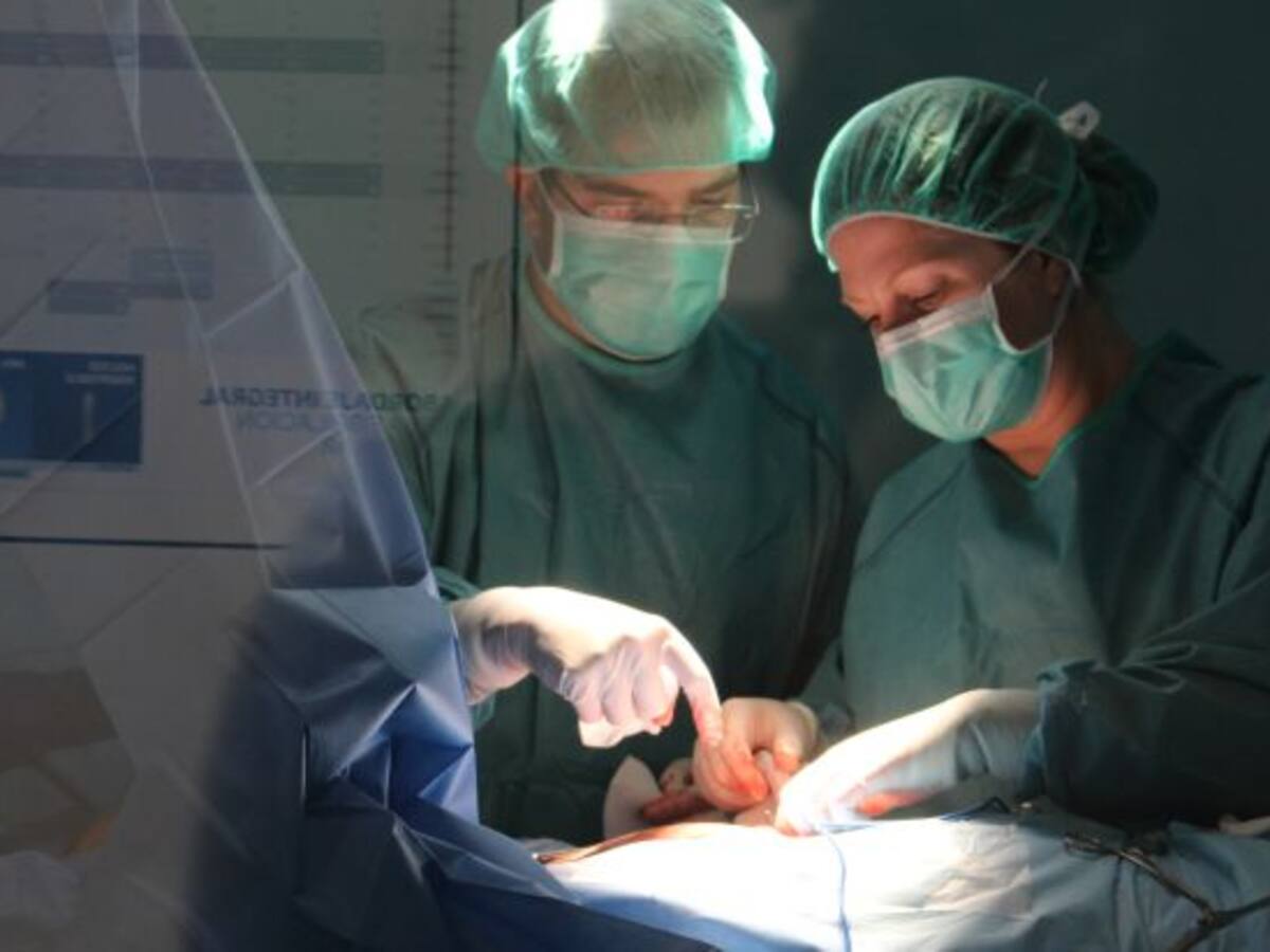 Implanten el primer desfibril·lador subcutani sense cables al Trueta