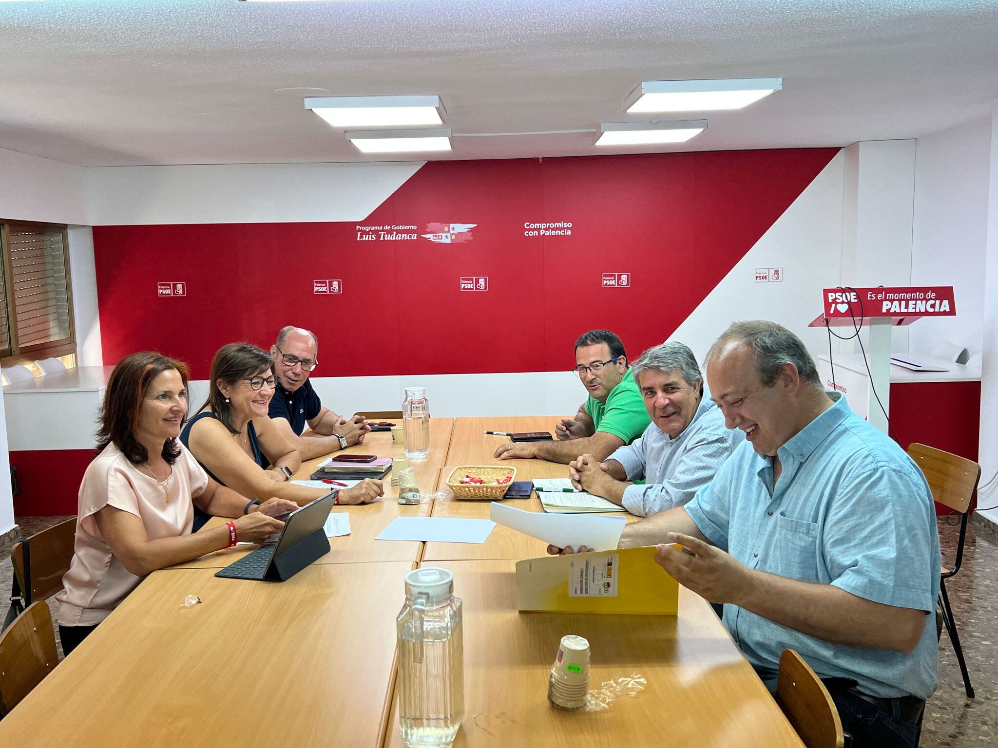 Reunión de las candidatas del PSOE con organizaciones agrarias