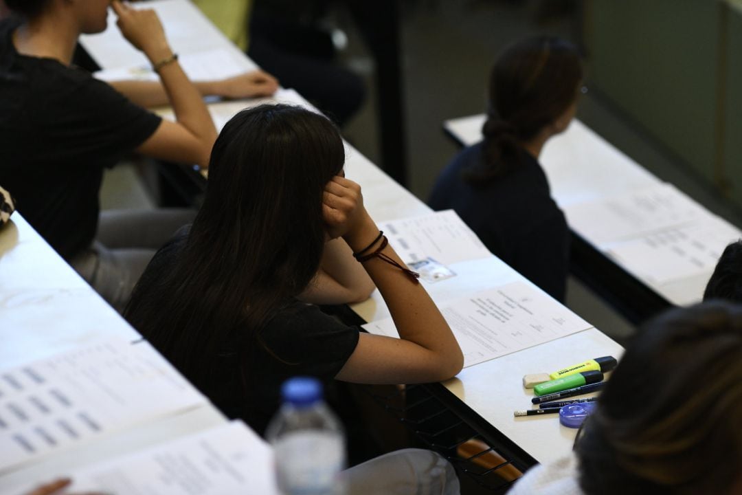 Alumnos con menos recursos podrán acceder a la Universidad gracias a convenio entre Comunidad y universidades públicas