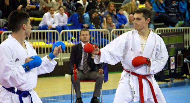 Lolo Rasero, de rojo, campeón absoluto por sexta vez