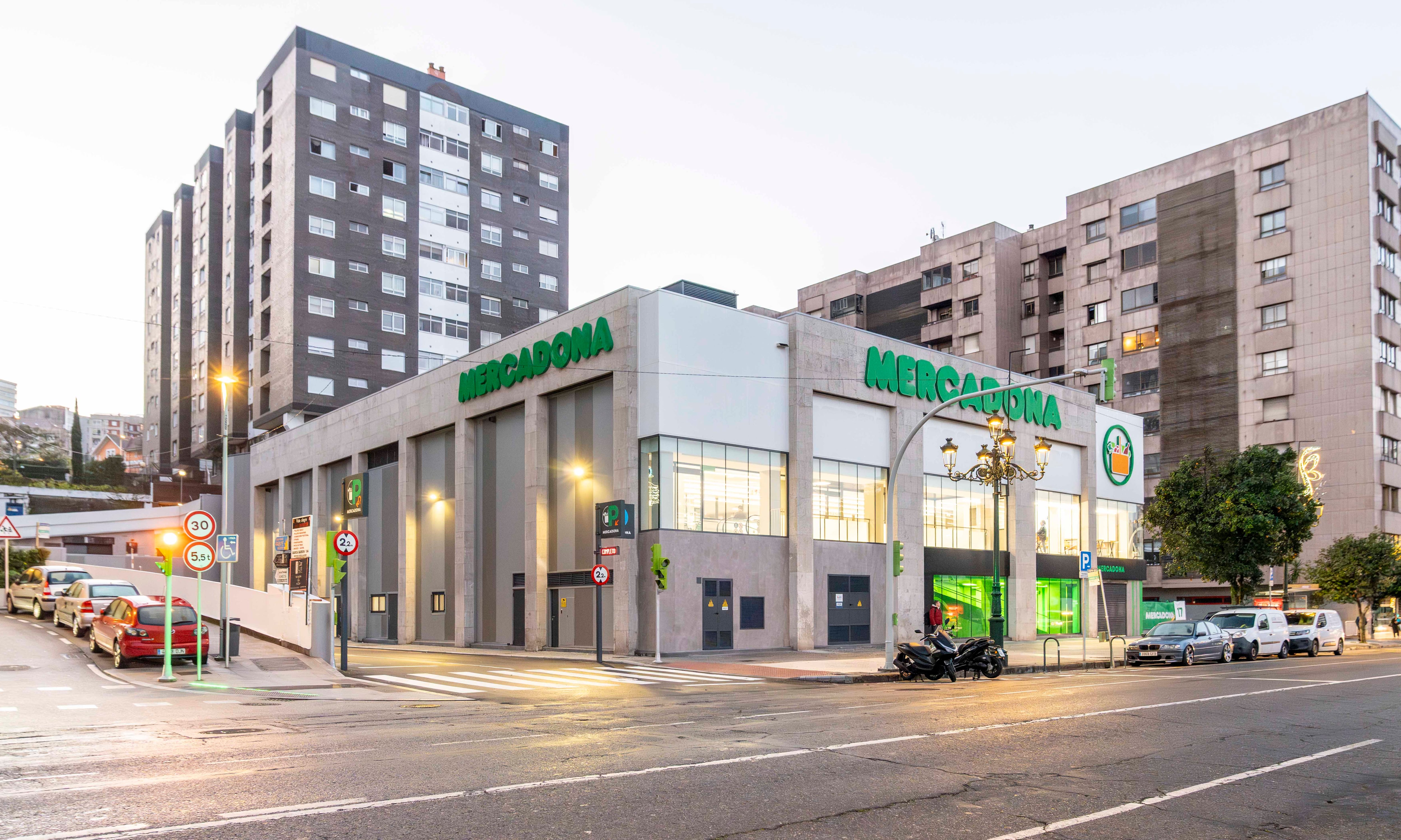 Mercadona en la Avenida García Barbón