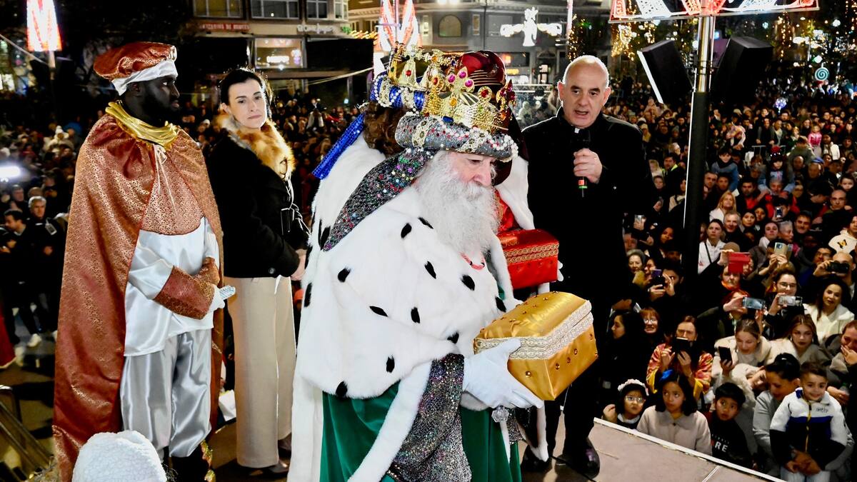 Los Reyes Magos de Oriente llegan a Cantabria con viento