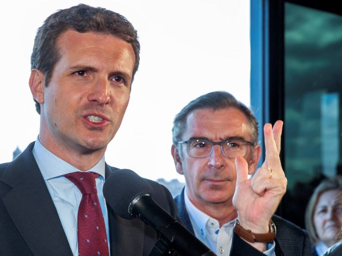 Un partido da instrucciones a su filial