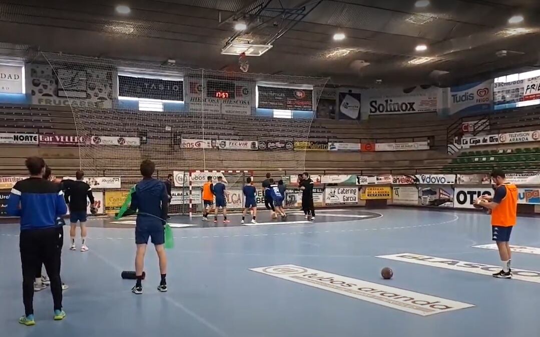 La sesión de trabajo del Tubos Aranda este martes en el propio Príncipe de Asturias