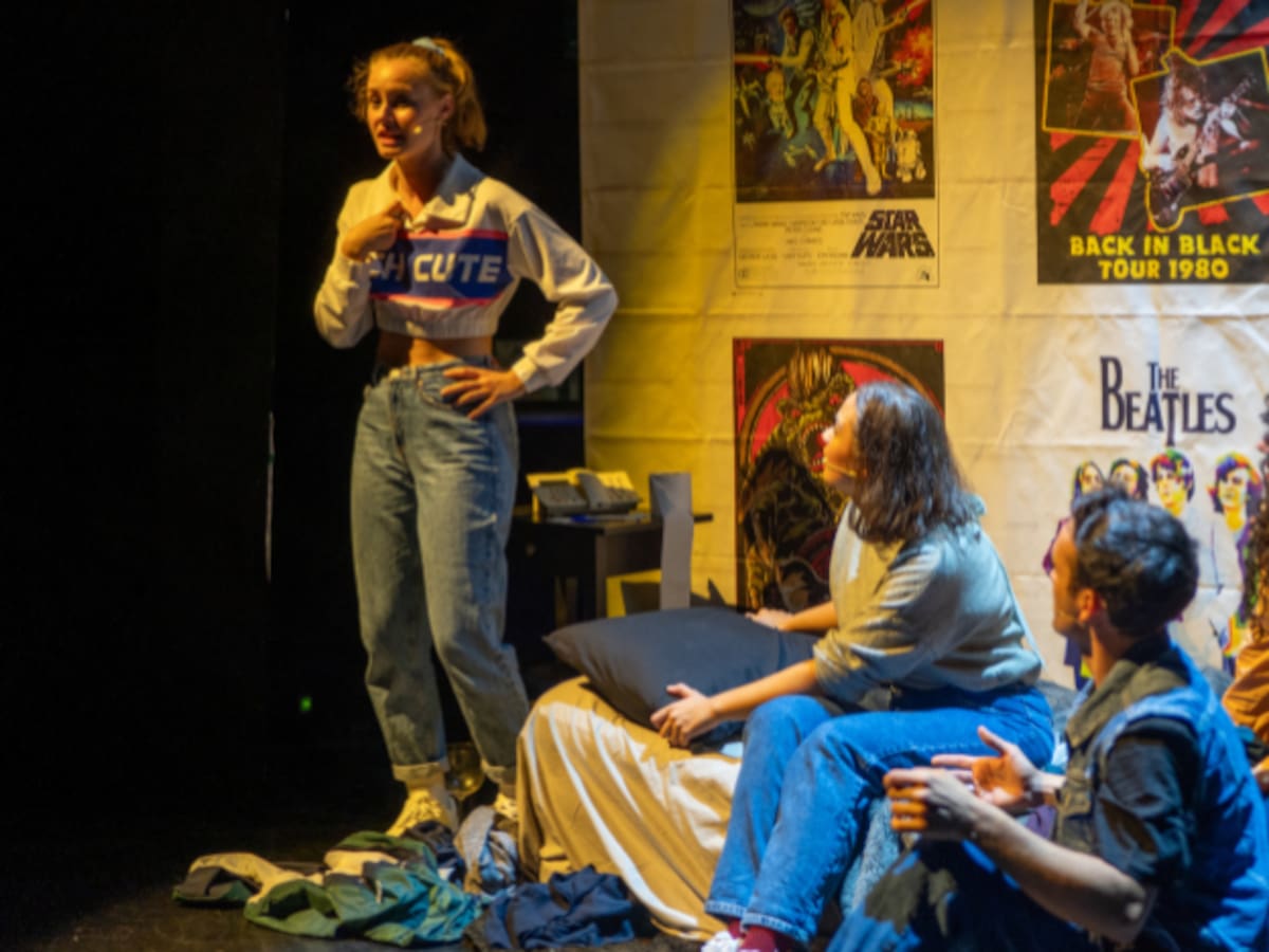 El musical ‘Bienvenidos’ llenará de nostalgia y música en directo la Casa de la Cultura de Motilla del Palancar este sábado