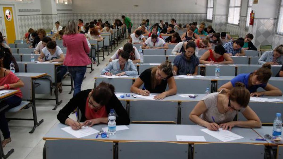 Las academias denuncian intrusismo en la preparación de oposiciones a docentes