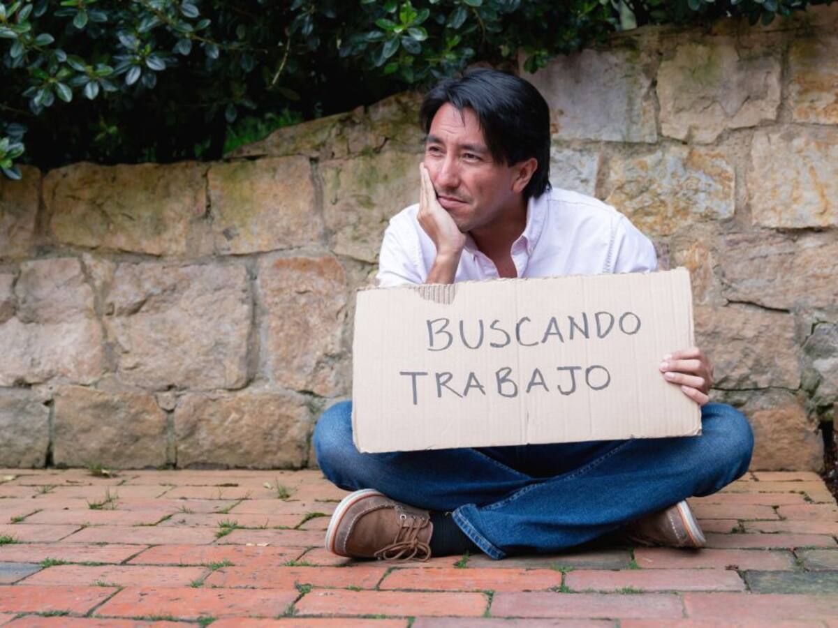 El paro baja de las 10.000 personas en Ávila