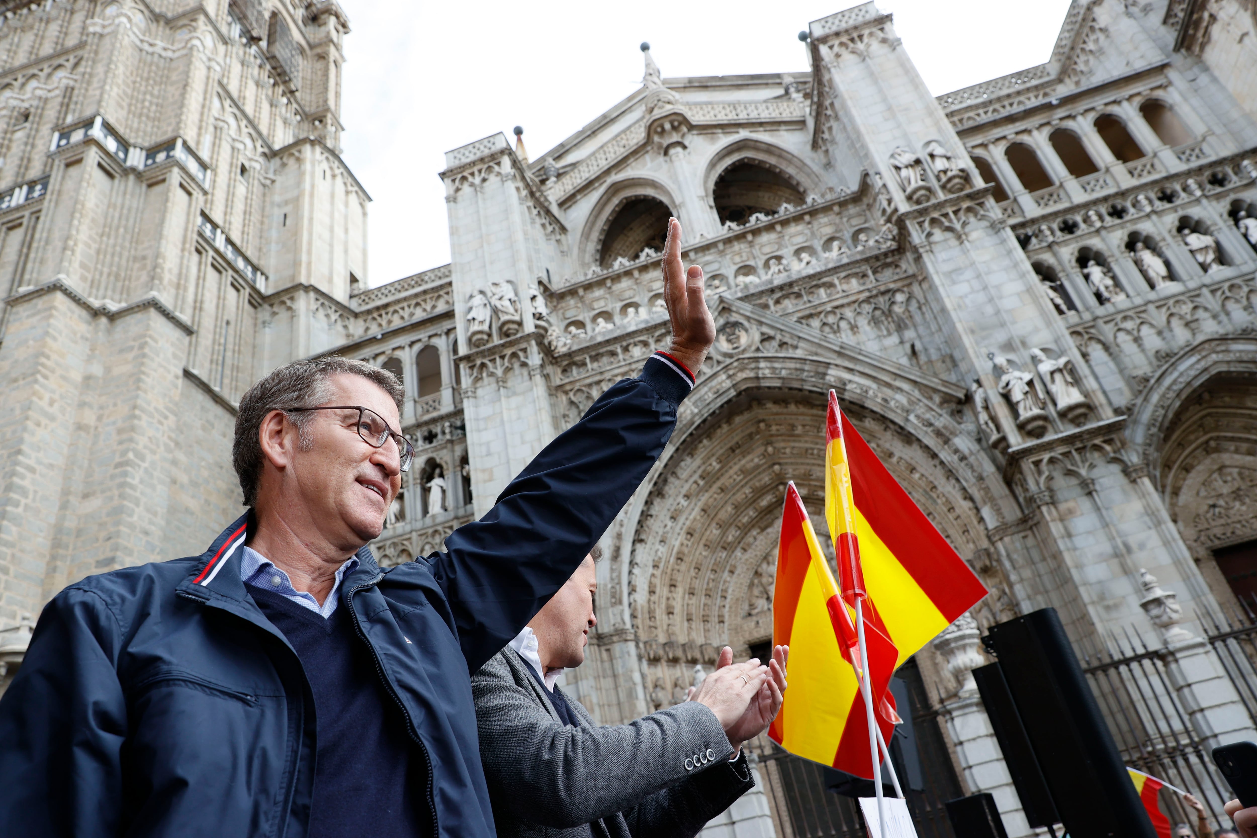 El presidente del PP, Alberto Núñez Feijóo, participa este domingo en Toledo en un acto público en defensa de la igualdad de todos los españoles, ante una posible ley de amnistía para los involucrados en el &#039;procés&#039;.