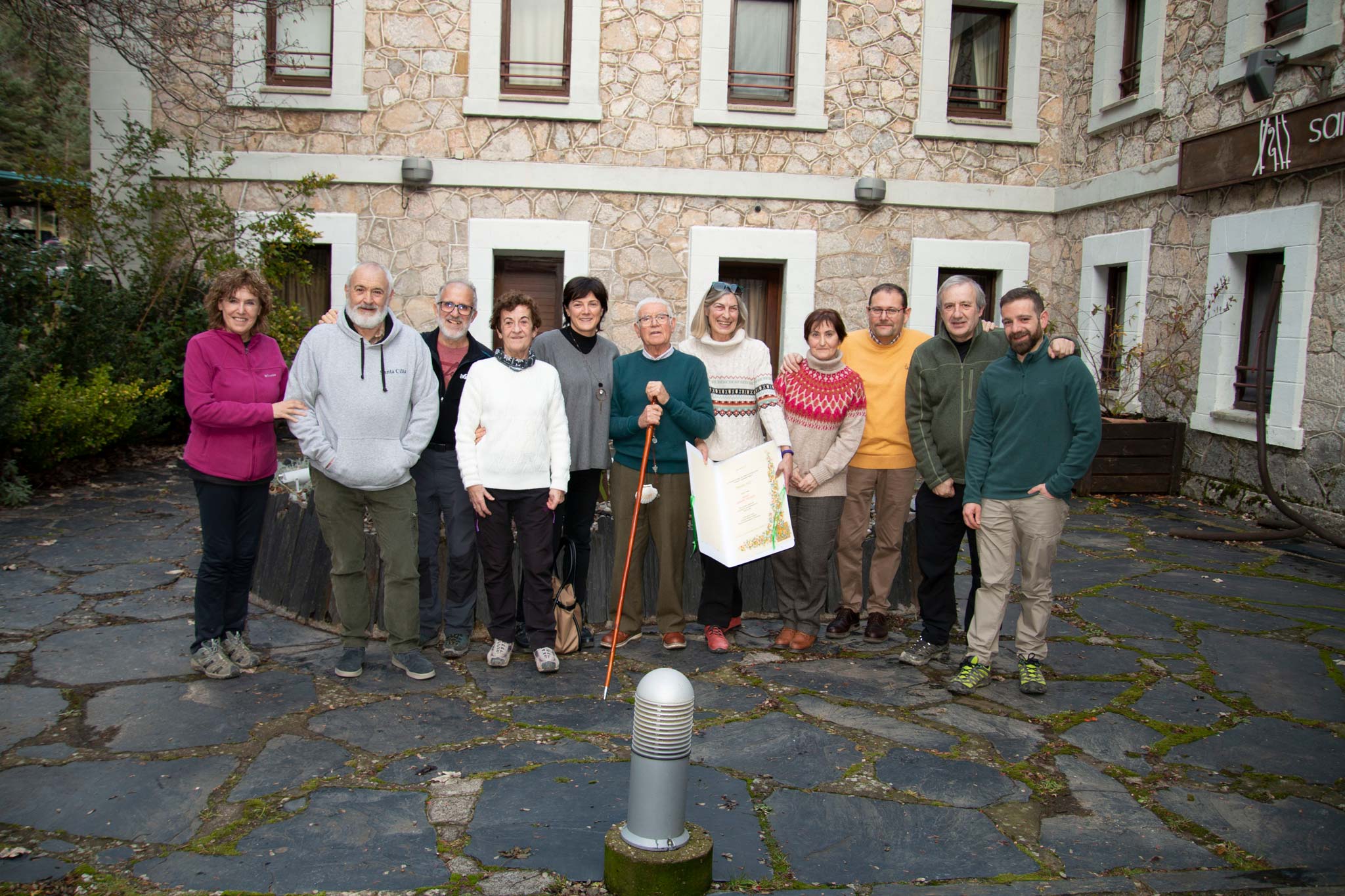 Antonio, con sus compañeros de la Asociación Jaca Jacobea