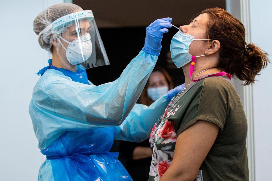 Pruebas PCR a ciudadanos. 