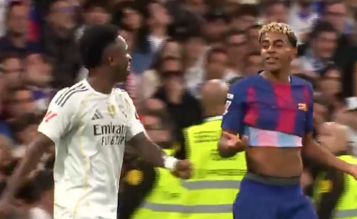 Vinicius y Lamine Yamal, en el Real Madrid-FC Barcelona de LaLiga