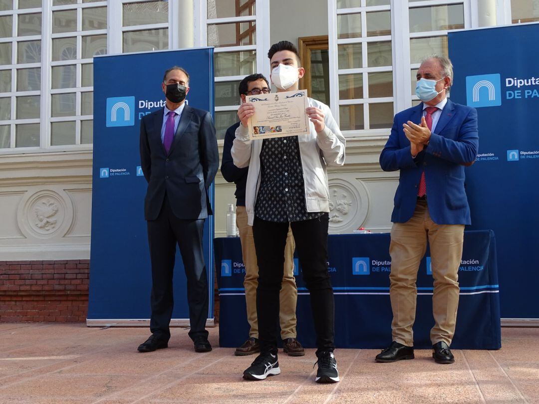 El palentino Samuel San José, ganador de la Olimpiada regional de matemáticas de 4º ESO
