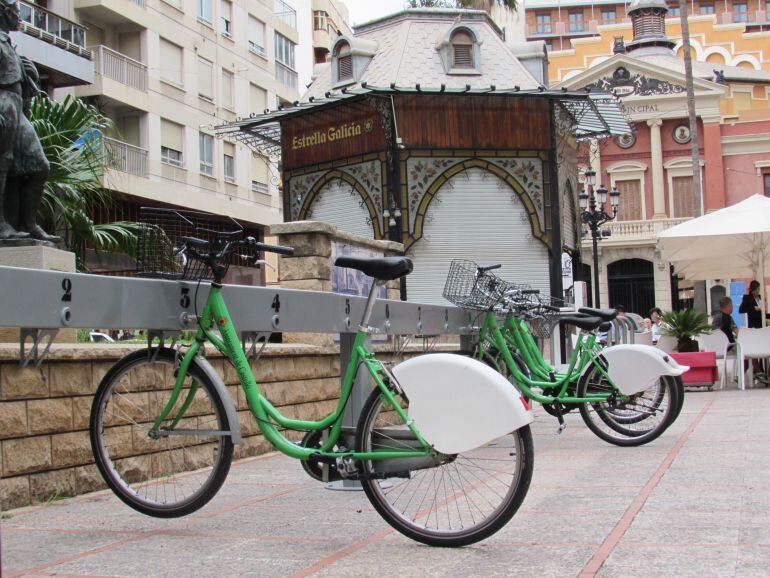 Parada de BiciCas de la plaza la Paz de Castellón