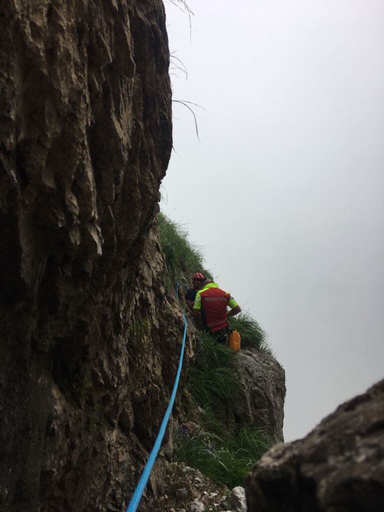 Rescate a una mujer y su hijo en Picos de Europa.