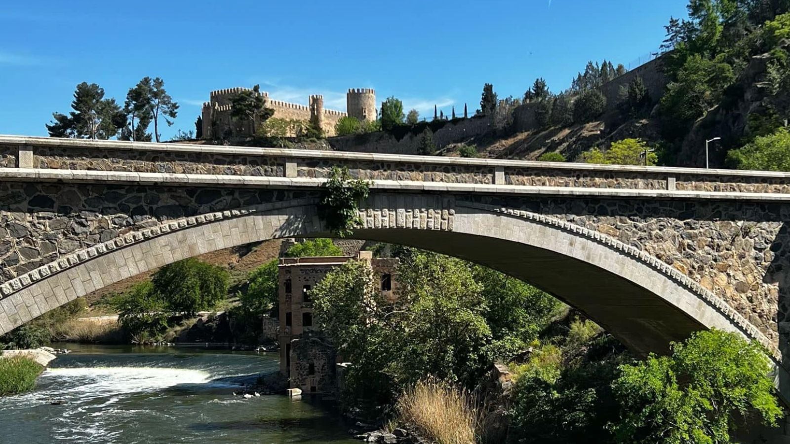 Imagen de archivo del nuevo puente de Alcántara de Toledo