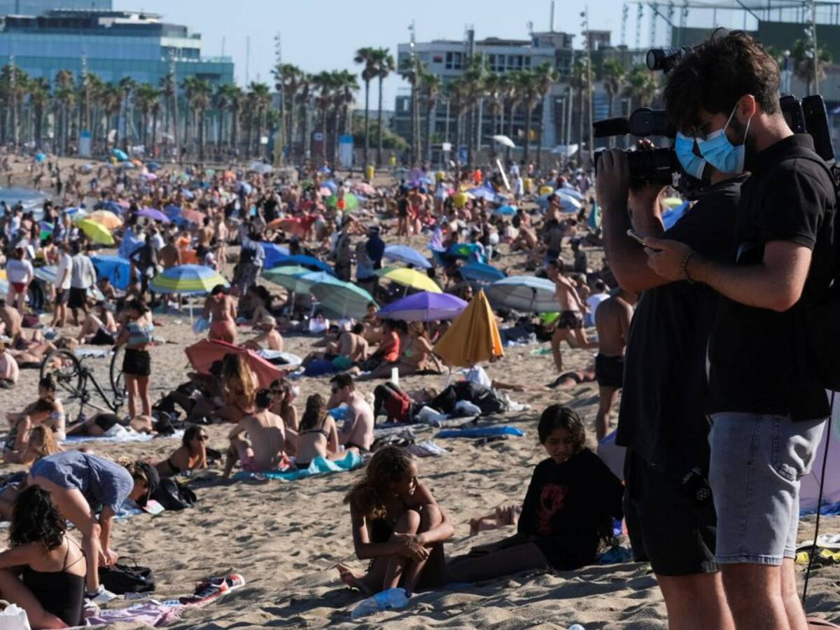 Barcelona duplica los casos de COVID-19 en una semana: ya supera el millar de contagios