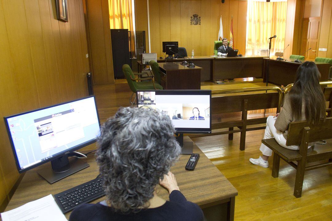 Visto para sentencia el primer juicio telemático de Galicia.