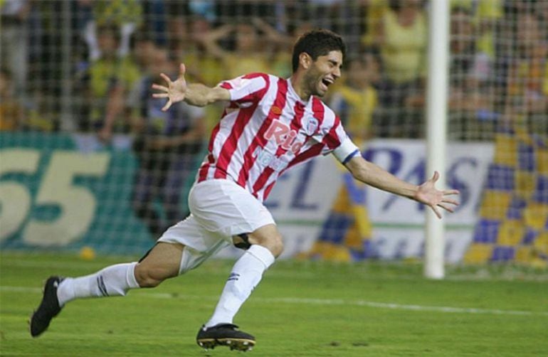 Manu celebra un gol en su etapa como jugador del Lugo