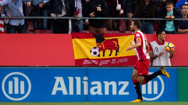 Stuani celebra un gol