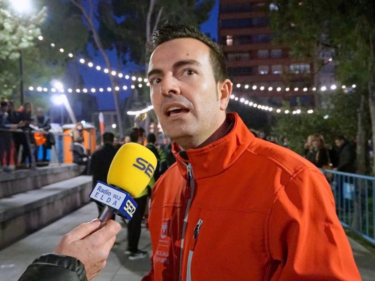 Fernando Gómez, edil de Deportes de Elda: "La Diputación también tiene que arrimar el hombro para apoyar al Eldense"