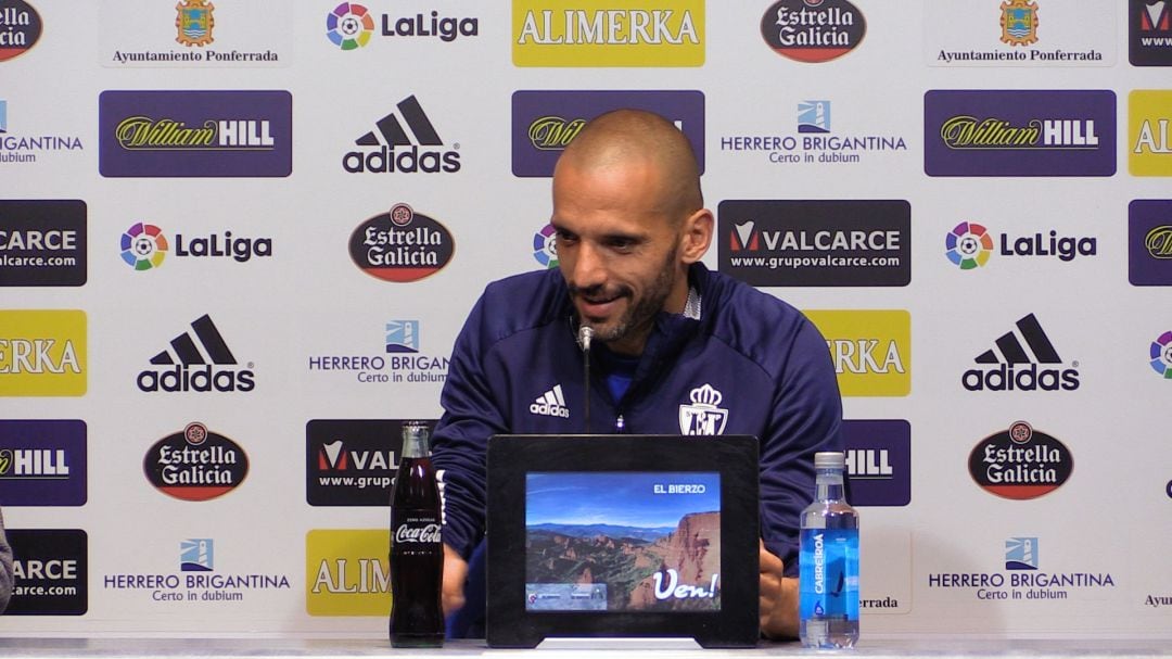 Yuri de Souza durante una rueda de prensa