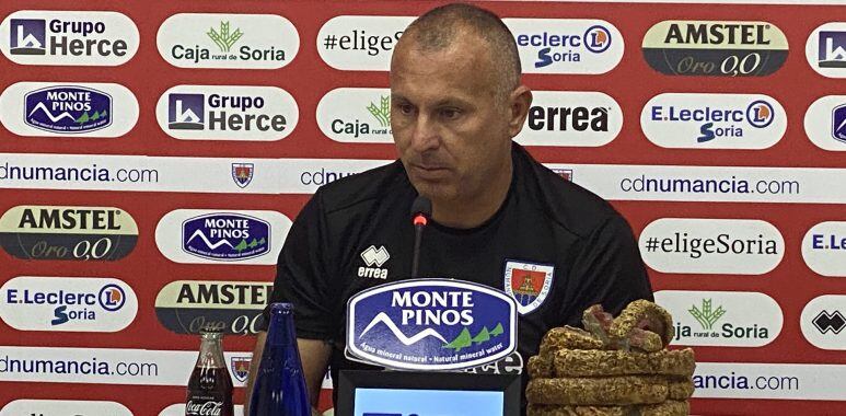 Javi Moreno, en rueda de prensa.