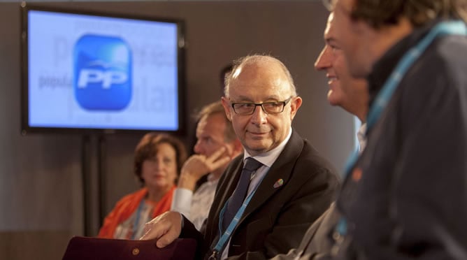 Cristóbal Montoro, ministro de Hacienda, durante su participación en la Escuela del Verano del PP en Gandía