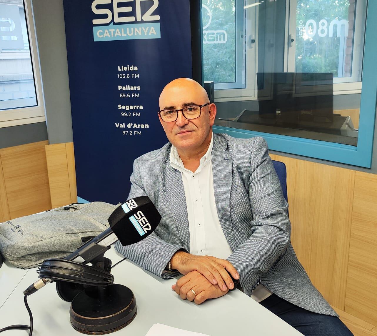 Ramon Moreno es queixa del que considera "laxitud" de les autoritats municipals respecte als incompliments que ell creu que hi ha en número de taules i cadires autoritzades en bars i restaurants de la Zona Alta.