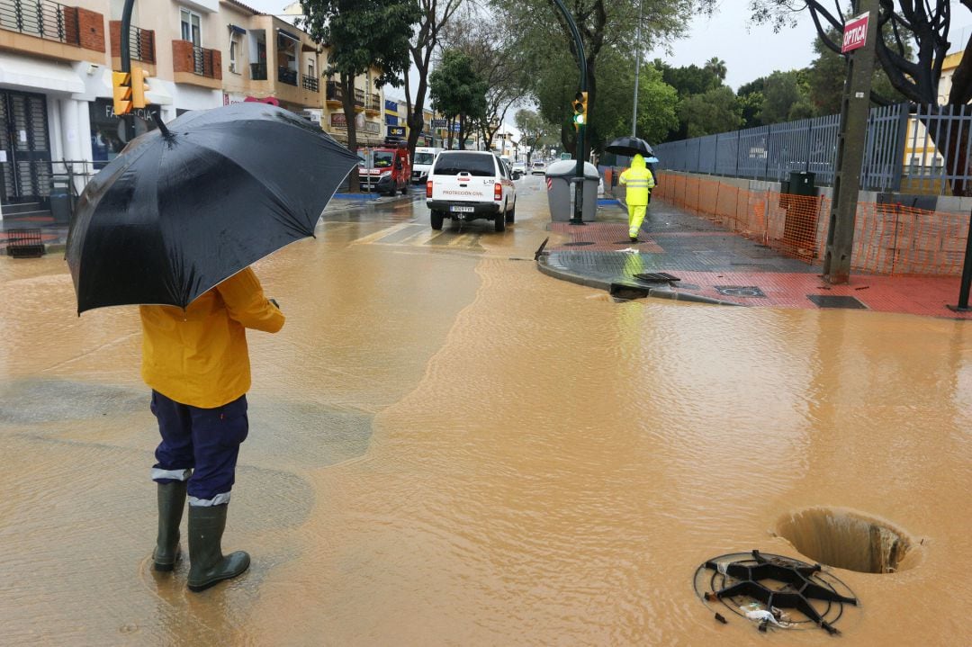 Imagen de archivo de las inundaciones en la barriada de Campanillas tras el desbordamiento del río a causa de las fuertes lluvias